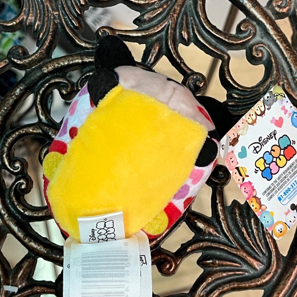 NEW Disney VALENTINE Tsum Tsum MICKEY MOUSE - Picture 6 of 8